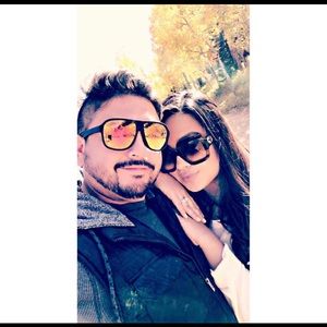 Meet your Posher, Gio